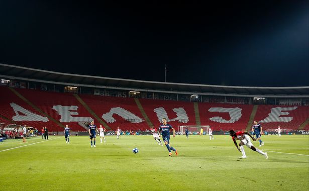 红星球迷被禁止赴利物浦、<a href=https://www.310bf.com/tags-%E5%B7%B4%E9%BB%8E-0.html target=_blank class=infotextkey>巴黎</a>主场看球