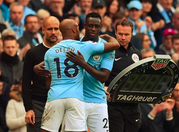 门迪德尔夫双双受伤，曼城左后卫人选捉襟见肘
