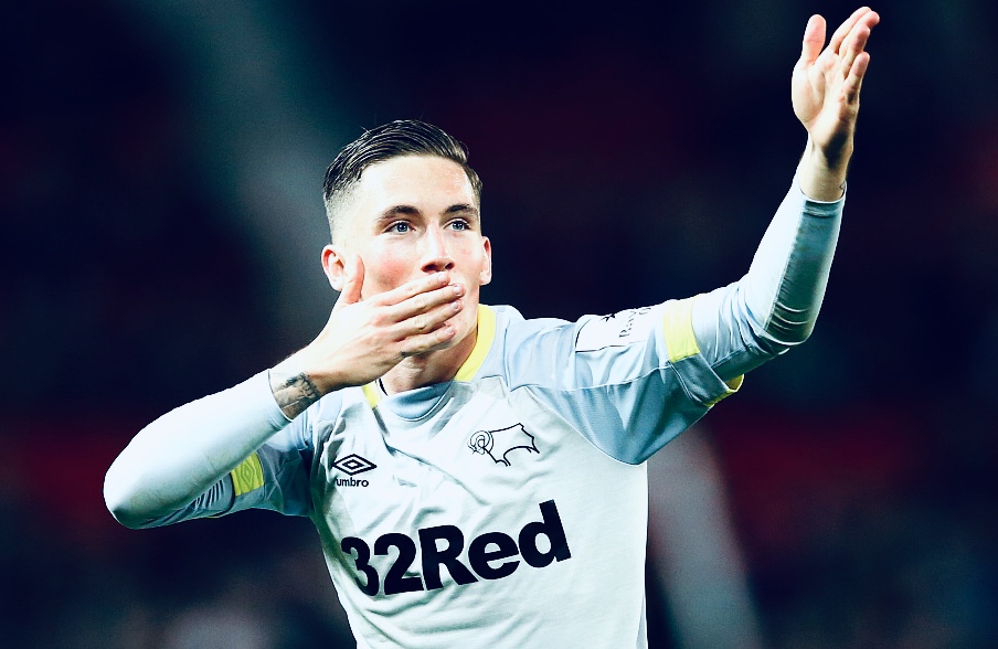 GIF:德比郡威尔逊任意球直接破门扳平<a href=http://bf.310bf.net target=_blank class=infotextkey>比分</a>