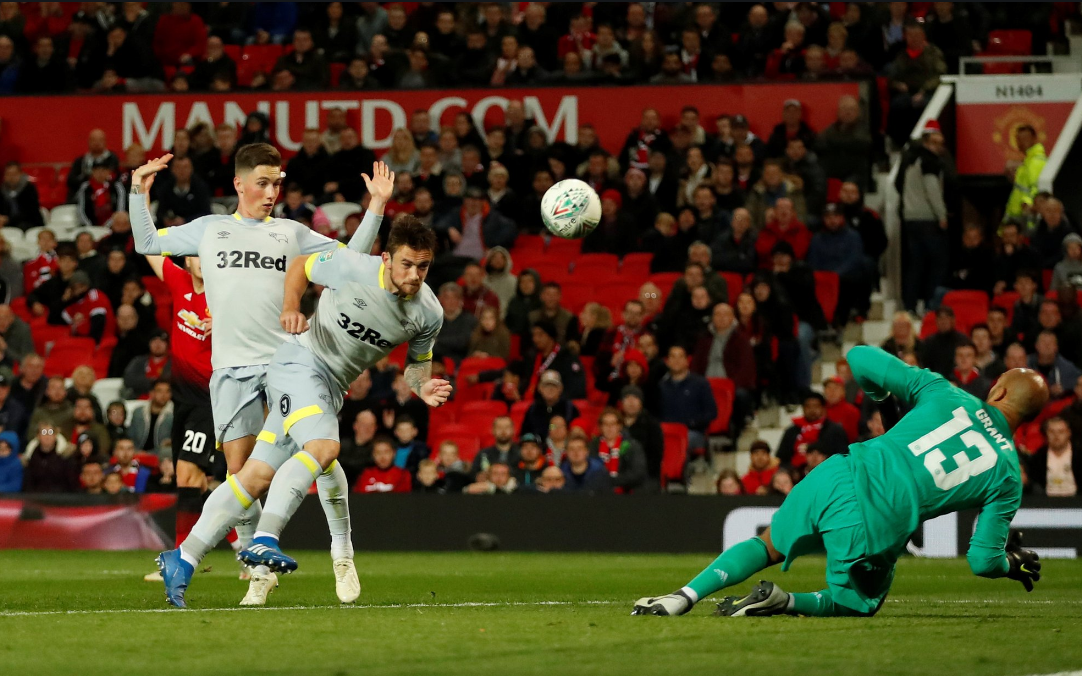 GIF：格兰特扑球脱手，德比郡马里奥特头球反超<a href=https://www.310bf.com/tags-%E6%9B%BC%E8%81%94-0.html target=_blank class=infotextkey>曼联</a>