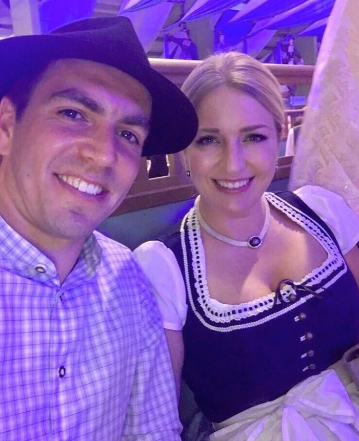 一图流:拉姆和妻子参加慕尼黑啤酒节