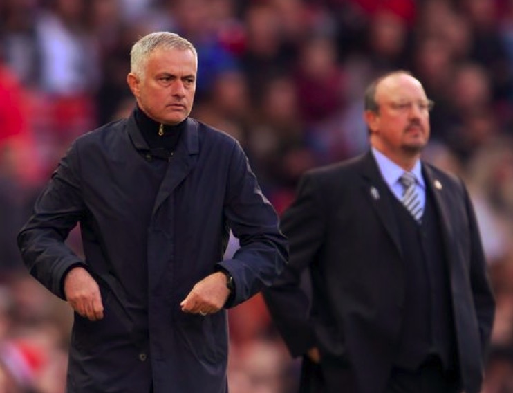 纽卡球迷嘲笑穆里尼奥：你会在早上被解雇