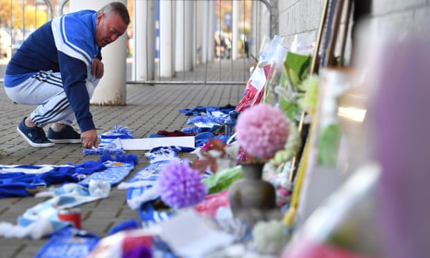 卫报：莱斯特郡所有青年队比赛将为坠机事故默哀