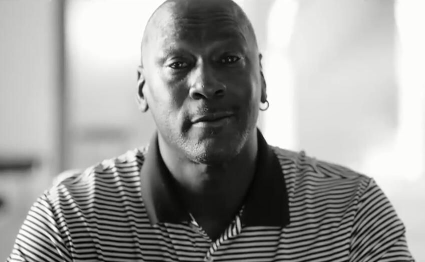 乔丹为NFL“史上最佳”对决造势,詹姆斯搞笑回复