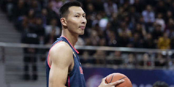 易建联左脚伤势无大碍,预计至少需一周时间康