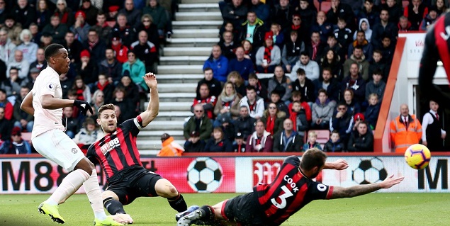 马夏尔破门拉什福德绝杀，曼联客场2-1逆转伯恩茅斯