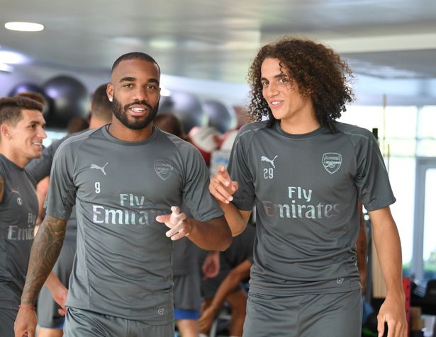 拉卡泽特：贡多齐还不适应枪手的生活，我会尽力帮助他