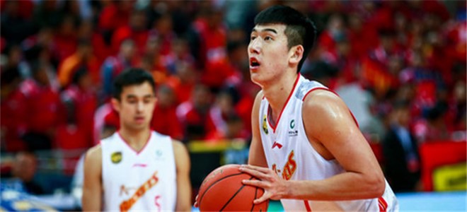 10个前场篮板！付豪砍25+15难阻球队落败