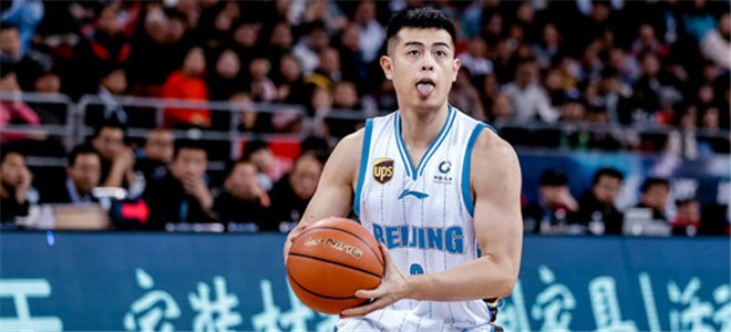 方硕：球队很艰难，但我们依然是我们