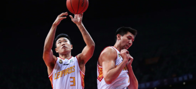 22分8篮板！贺希宁得分篮板均创赛季新高