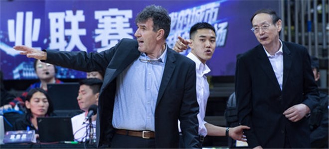 贝西诺维奇：主场气氛很好，本赛季会给年轻球员机会