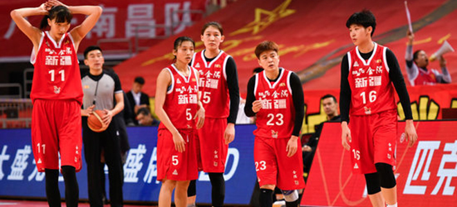 王皓愤然离场. WCBA综述:王丽丽大号三双, 新疆终结八一 15连胜