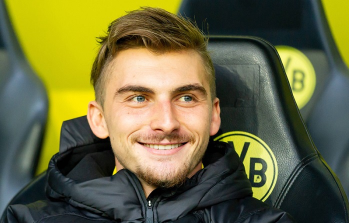 踢球者：斯图加特有意菲利普和索兰克