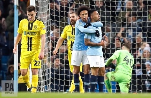 GIF：热苏斯完成大四喜，曼城7-0伯顿