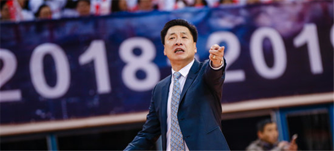 李春江：要继续保持赢球的势头