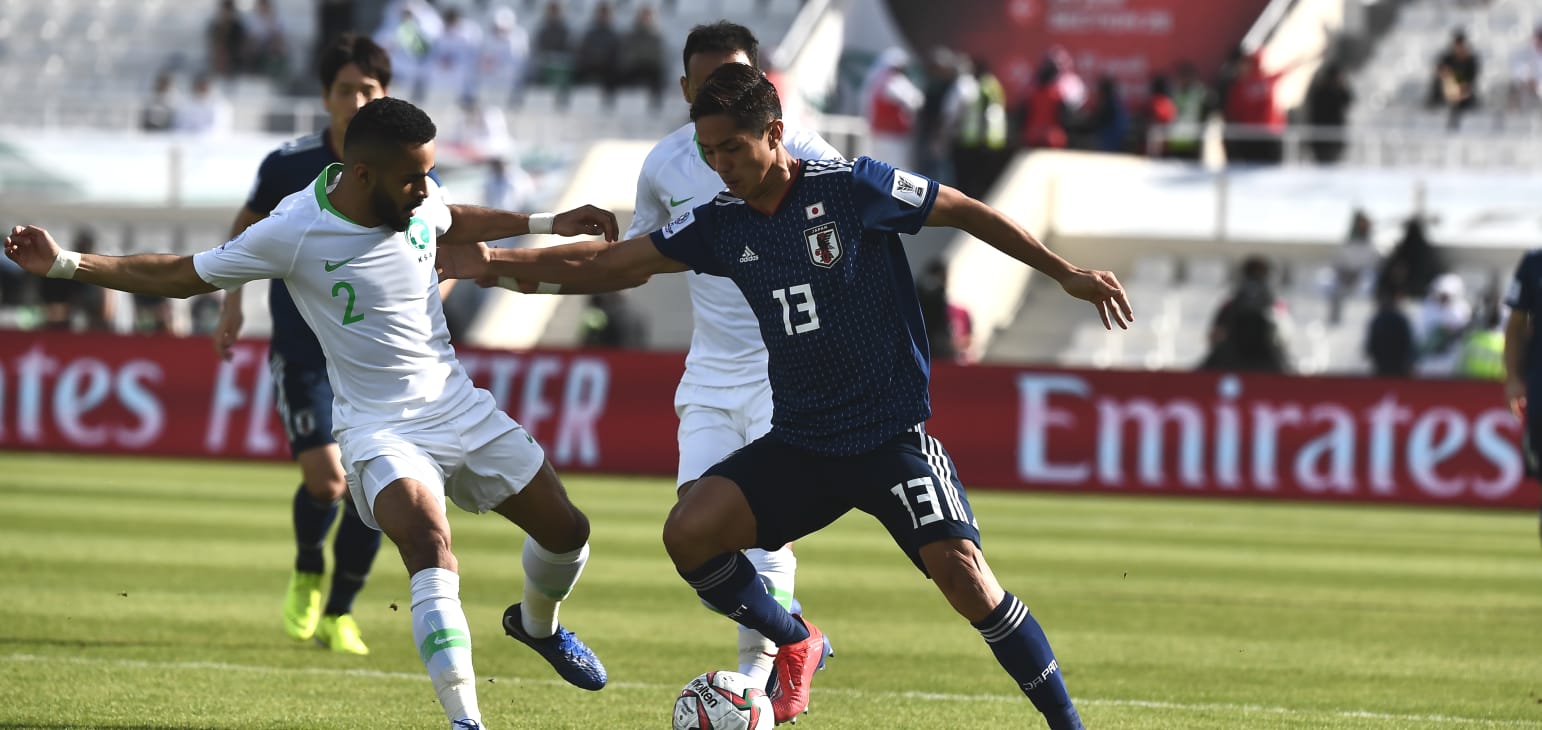 亚洲杯：富安健洋制胜球，日本1-0胜沙特杀进八强