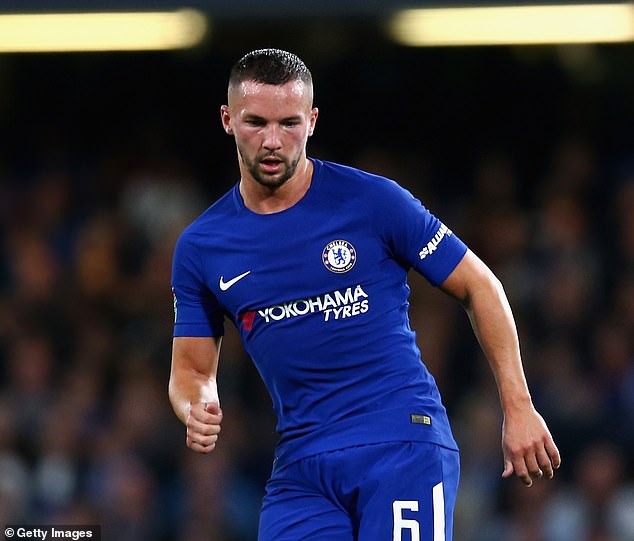 邮报：租借签下摩西后，费内巴切还希望可以签喝水哥