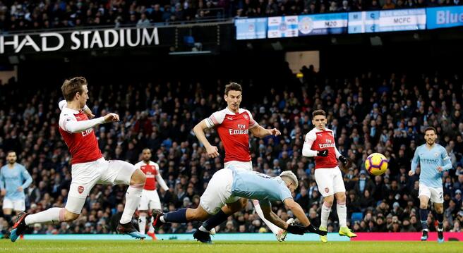 半场：阿圭罗梅开二度科斯切尔尼破门，曼城2-1<a href=https://www.310bf.com/tags-%E9%98%BF%E6%A3%AE%E7%BA%B3-0.html target=_blank class=infotextkey>阿森纳</a>