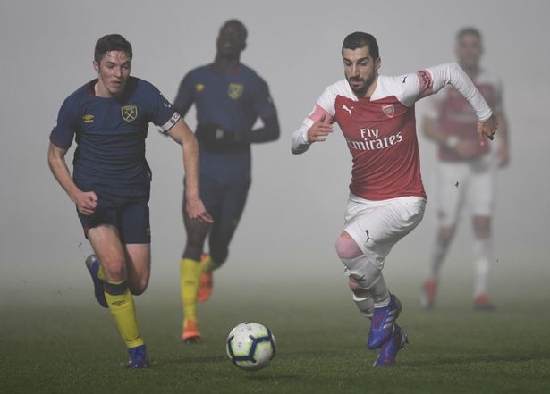 大雾弥漫能见度低，姆希塔良踢复出前热身比赛被叫停