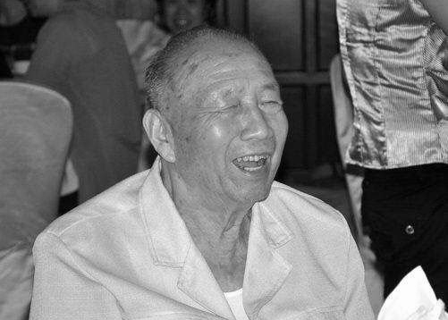 足坛名宿方纫秋逝世享年90岁,曾任上海足协副