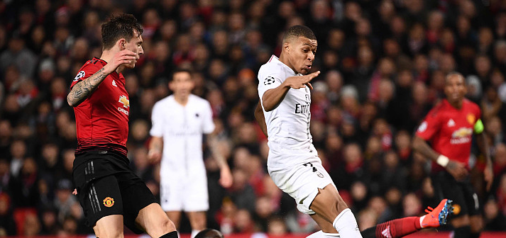 GIF：还好有德赫亚！姆巴佩再度插上射门被封堵