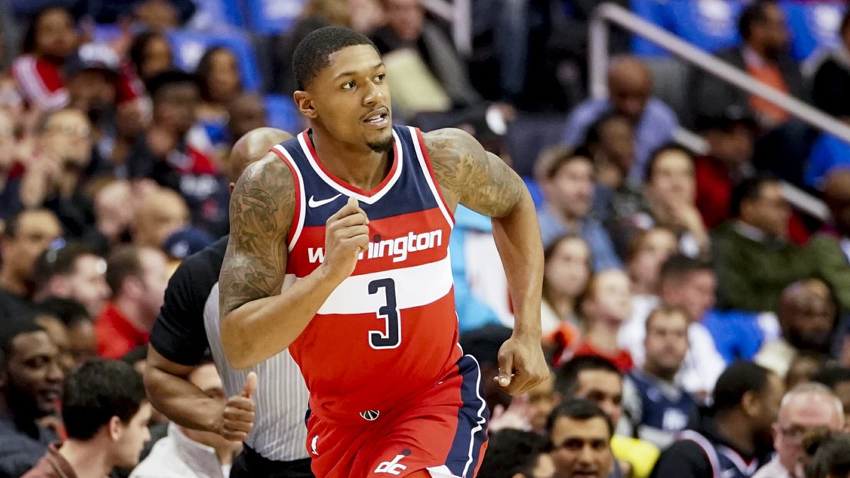 本赛季至今球员场均奔跑距离排行榜:比尔位列