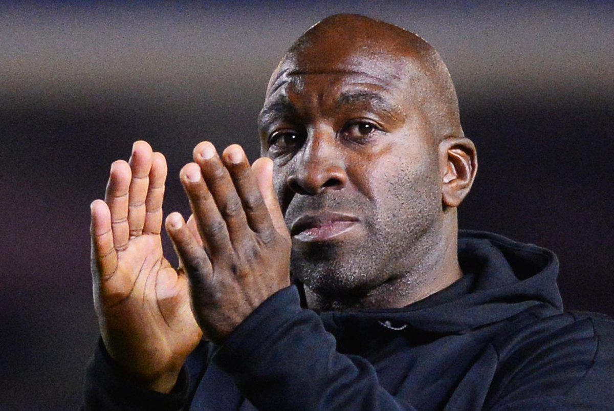 官方：西布朗主帅达伦-摩尔正式从球队下课