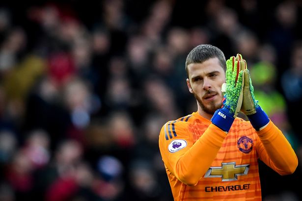 内维尔：德赫亚的脑子里可能全是关于合同的噪音