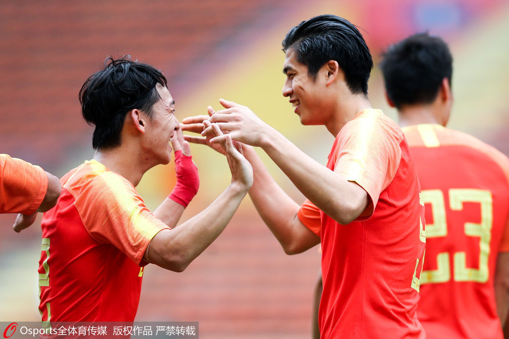 张玉宁:8-0让我们有心理优势,最后一场上去就是干