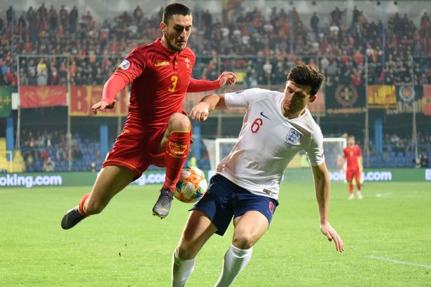 不向前六俱乐部低头，莱斯特城今夏拒放马奎尔、奇尔韦尔