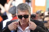 梅西父亲驾车与摩托车相撞，伤者短暂昏迷但已无大碍