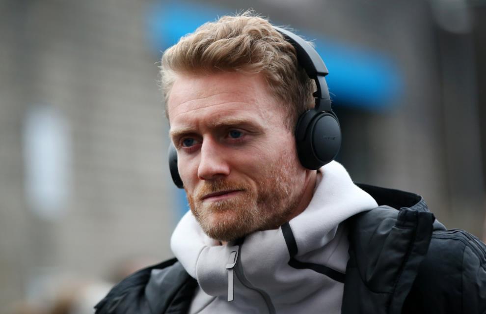 许尔勒：目前还没有关于未来的计划，和多特还有合同