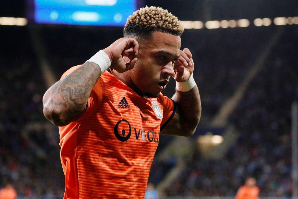 德佩包机回荷兰看德雷克演唱会,引球队不满