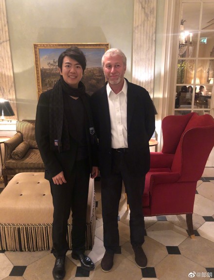 一图流：郎朗德国演出，合影<a href=https://www.310bf.com/tags-%E5%88%87%E5%B0%94%E8%A5%BF-0.html target=_blank class=infotextkey>切尔西</a>老板阿布