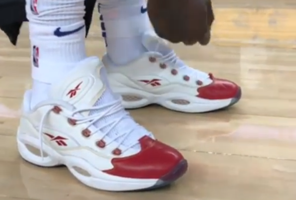 今日季后赛上脚球鞋一览：哈勒尔上脚Reebok Question