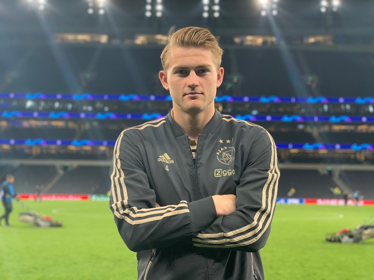 最年轻队长纪录被超越?小法:恭喜你呀,德里赫特