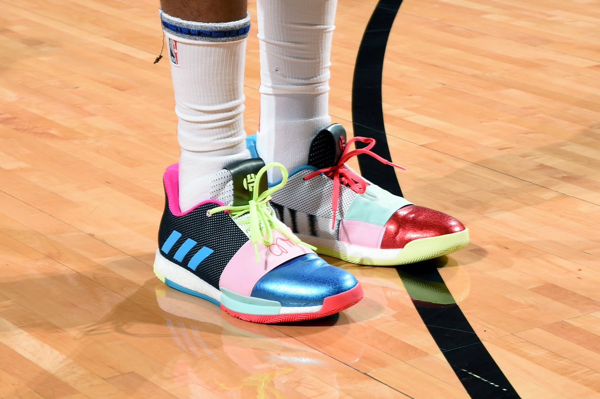 今日季后赛上脚球鞋一览：哈登上脚Harden Vol. 3