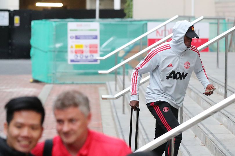 曼市晚报：卢卡库、马夏尔无缘战哈镇，多名小将入选