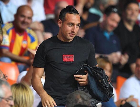 卡索拉评论<a href=https://www.310bf.com/tags-%E9%98%BF%E6%A3%AE%E7%BA%B3-0.html target=_blank class=infotextkey>阿森纳</a>Ins：我永远是一名枪手，决赛加油