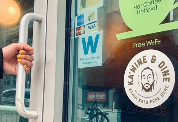 多伦多餐馆为了让伦纳德留下提供终身免费餐食