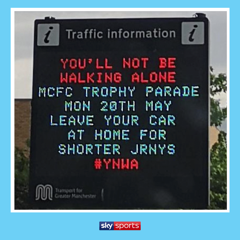 曼市交通牌再度搞怪：曼城周一巡游，你永不会独行