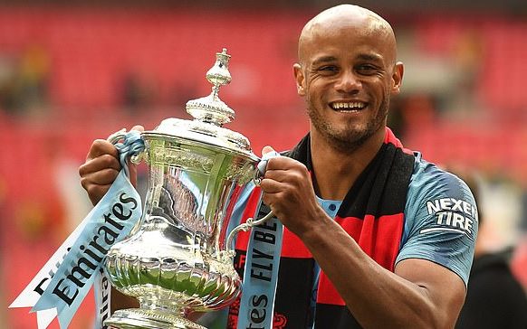 <a href=https://www.310bf.com/tags-%E8%8B%B1%E8%B6%85-0.html target=_blank class=infotextkey>英超</a>名宿赞孔帕尼：他是伟大的球员，是<a href=https://www.310bf.com/tags-%E8%8B%B1%E8%B6%85-0.html target=_blank class=infotextkey>英超</a>最佳中卫之一