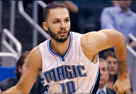 富尼耶更新个人社媒:你们觉得权游最后一季怎么样?