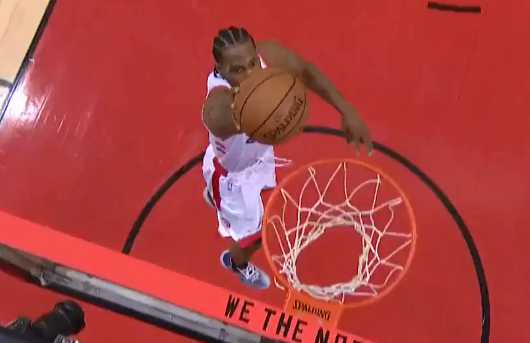 窒息防守！伦纳德抢断暴扣一条龙奠定胜局