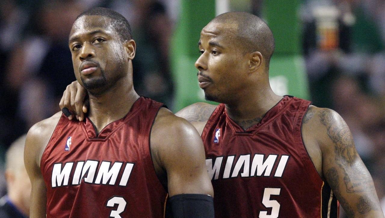 韦德：乔丹、理查德森和我兄弟是我高中时期的偶像