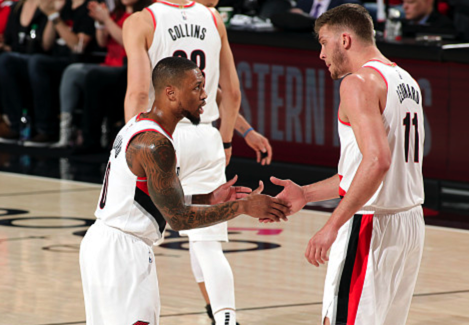 尽力了！利拉德本场送出12助攻，季后赛生涯新高