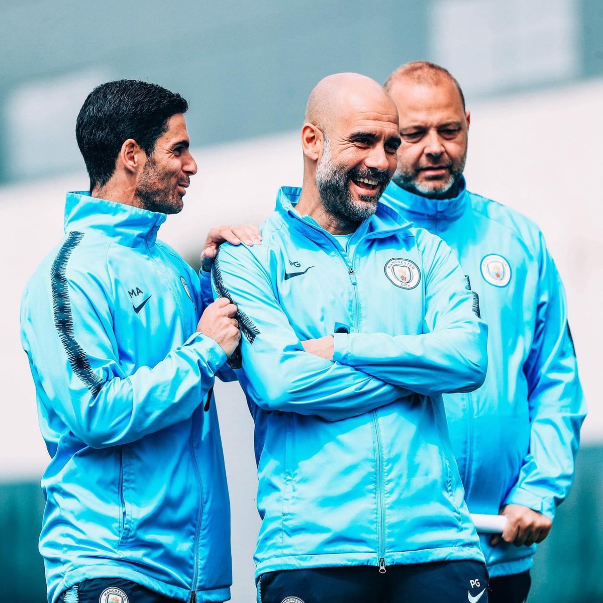 巴拉格：有5个以上利物浦球员询问了我瓜迪奥拉的未来