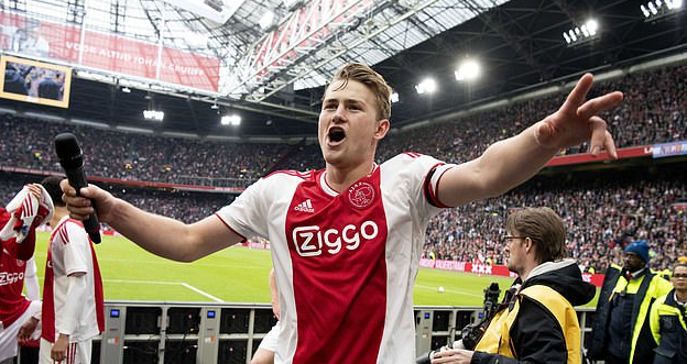 前曼城球员：德利赫特是接替孔帕尼的唯一人选