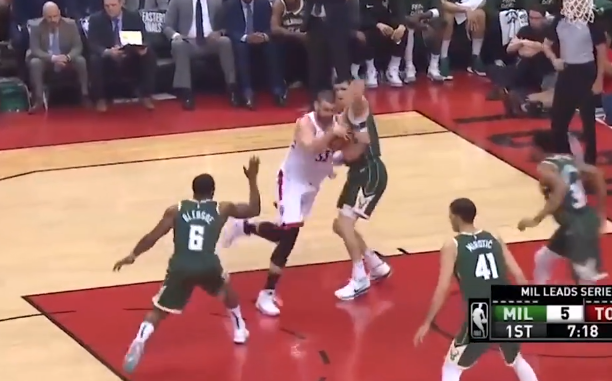 [视频]组织中锋！一起视频回顾小加索尔季后赛精彩表现