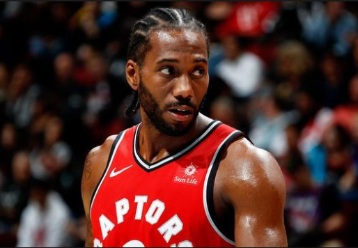 伦纳德本赛季季后赛已经拿到11场30+,乔丹和奥拉朱旺后最多